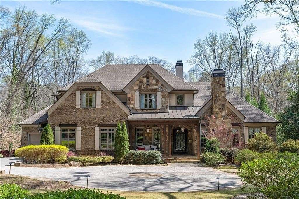 1.77 Acres of Land with Home for Lease in Sandy Springs, Georgia