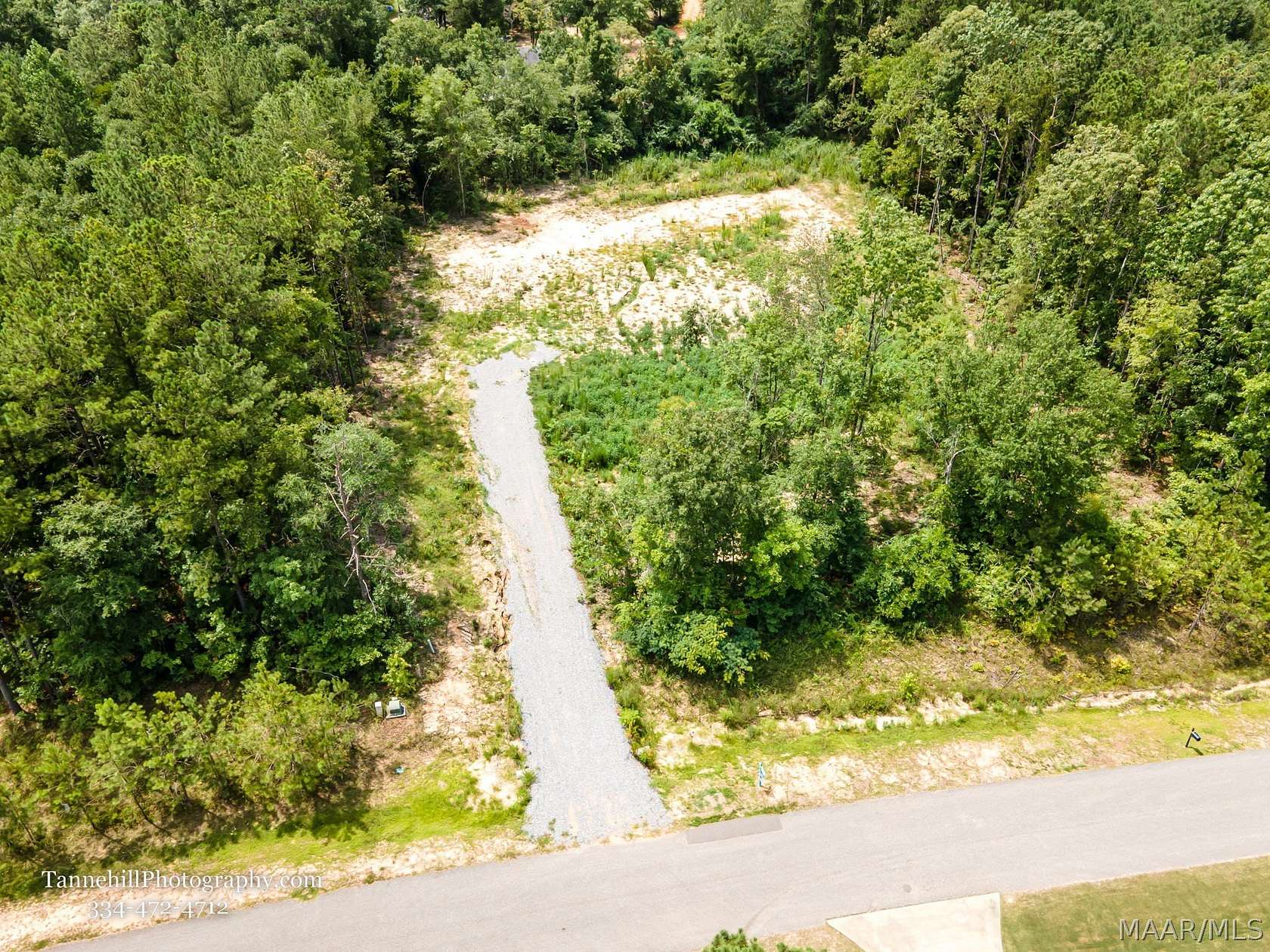 1.33 Acres of Residential Land for Sale in Deatsville, Alabama