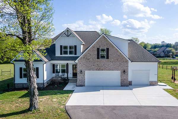 5 Acres of Land with Home for Sale in Shelbyville, Tennessee