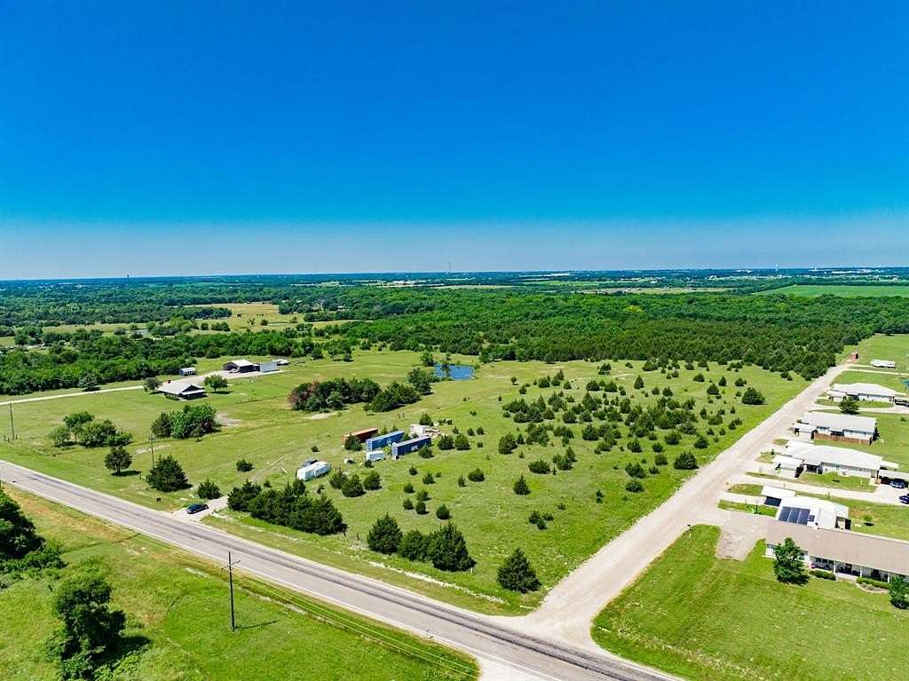 11.4 Acres of Land for Sale in Greenville, Texas