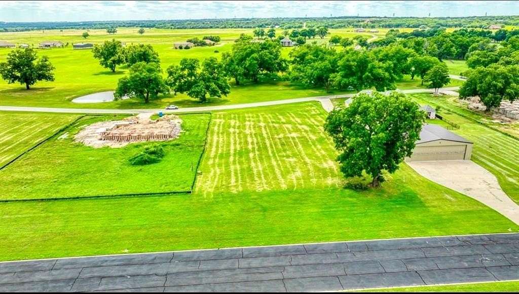 1 Acre of Land for Sale in Weatherford, Texas