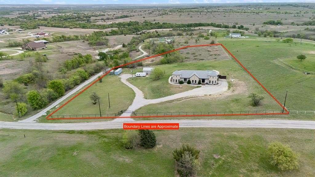 5 Acres of Land with Home for Sale in Decatur, Texas
