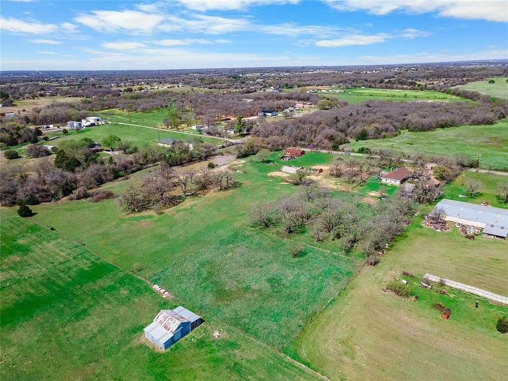 4 Acres of Residential Land for Sale in Reno, Texas