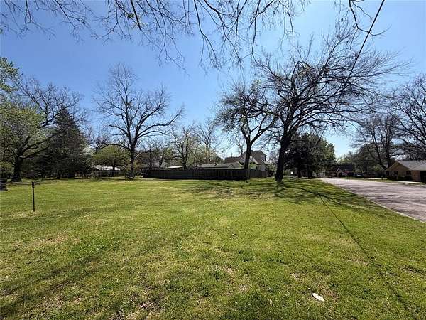 0.21 Acres of Residential Land for Sale in Whitesboro, Texas