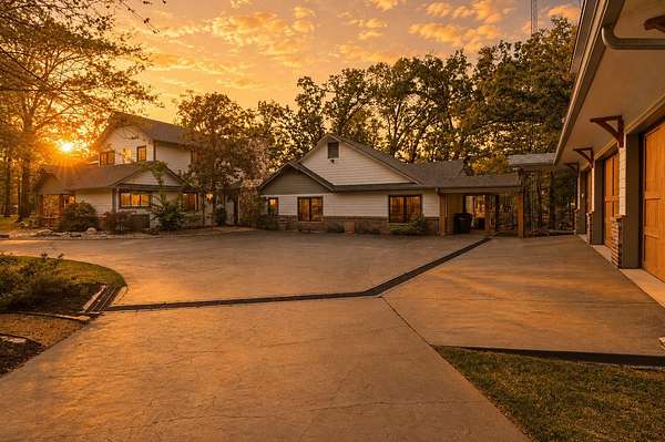 5.76 Acres of Land with Home for Sale in Emory, Texas