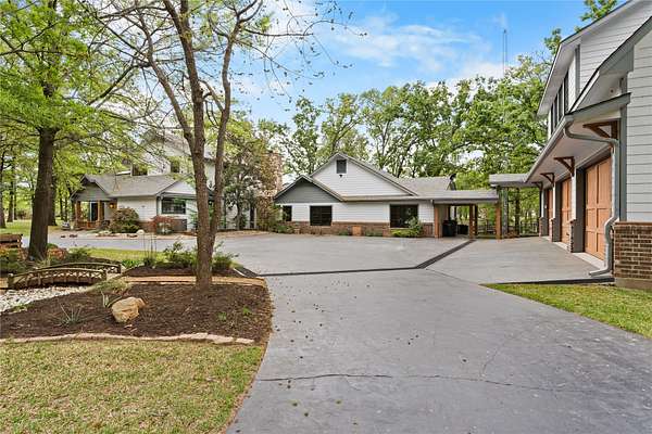 5.76 Acres of Land with Home for Sale in Emory, Texas
