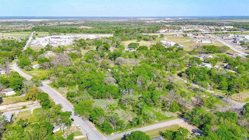 0.65 Acres of Residential Land for Sale in Corsicana, Texas