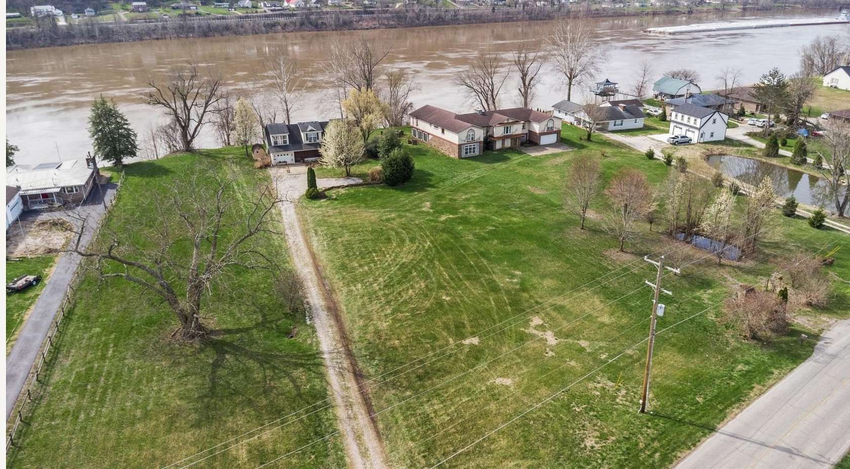 4.59 Acres of Improved Residential Land for Sale in Proctorville, Ohio