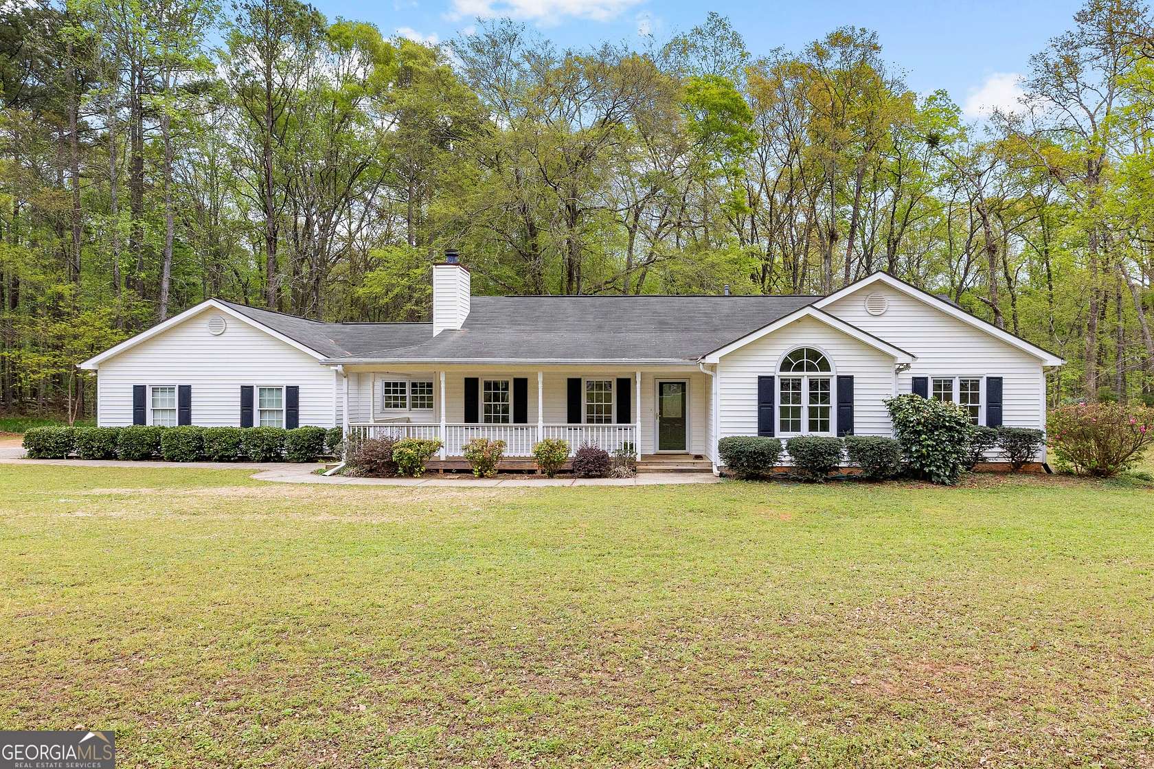 1.65 Acres of Land with Home for Sale in Senoia, Georgia