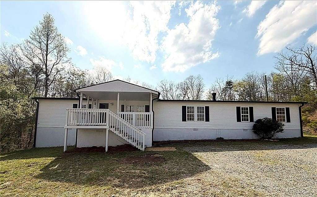 3.25 Acres of Land with Home for Sale in Chatsworth, Georgia
