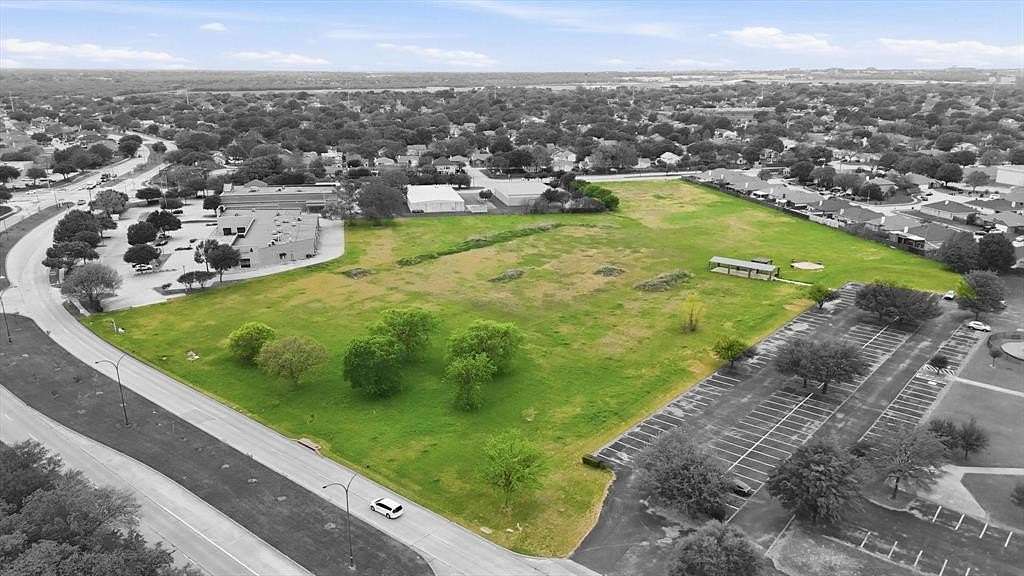 7.5 Acres of Mixed-Use Land for Sale in Arlington, Texas