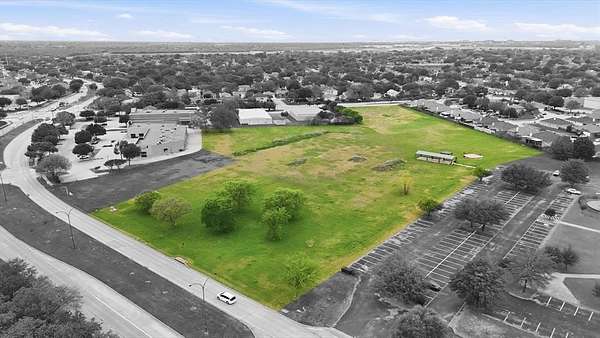 7.5 Acres of Mixed-Use Land for Sale in Arlington, Texas