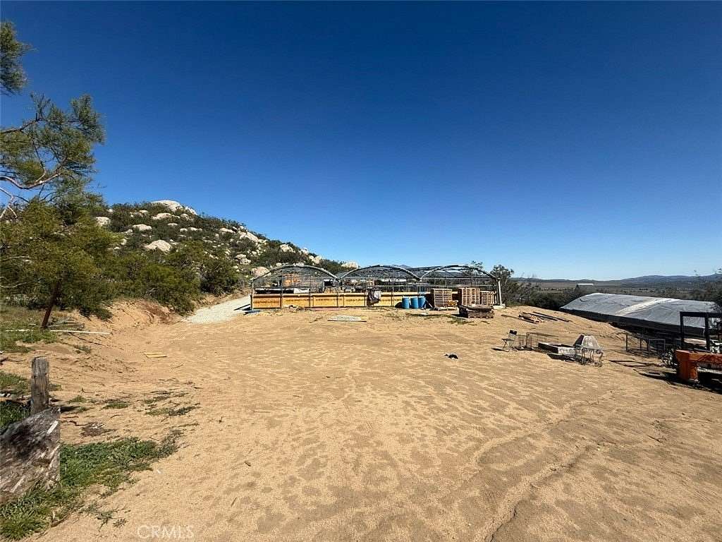 10 Acres of Land for Sale in Anza, California