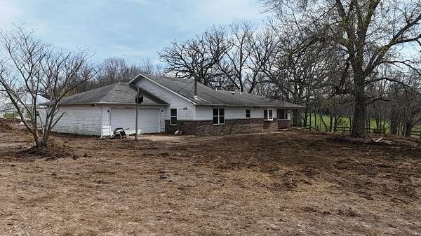 67 Acres of Land with Home for Sale in Macomb, Missouri