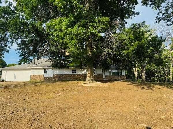 67 Acres of Land with Home for Sale in Macomb, Missouri