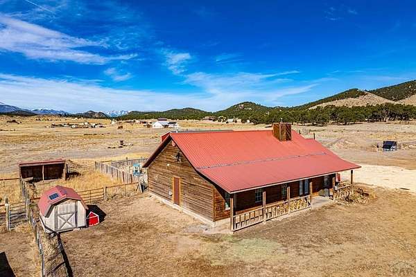 16.8 Acres of Land with Home for Sale in Cotopaxi, Colorado