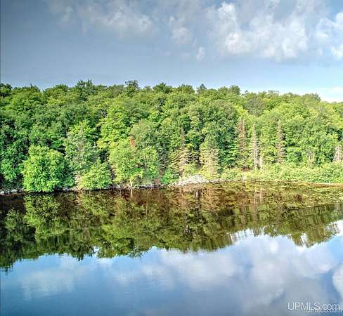 1.84 Acres of Residential Land for Sale in Michigamme, Michigan