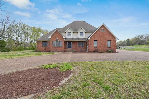 3 Acres of Land with Home for Sale in Lebanon, Tennessee