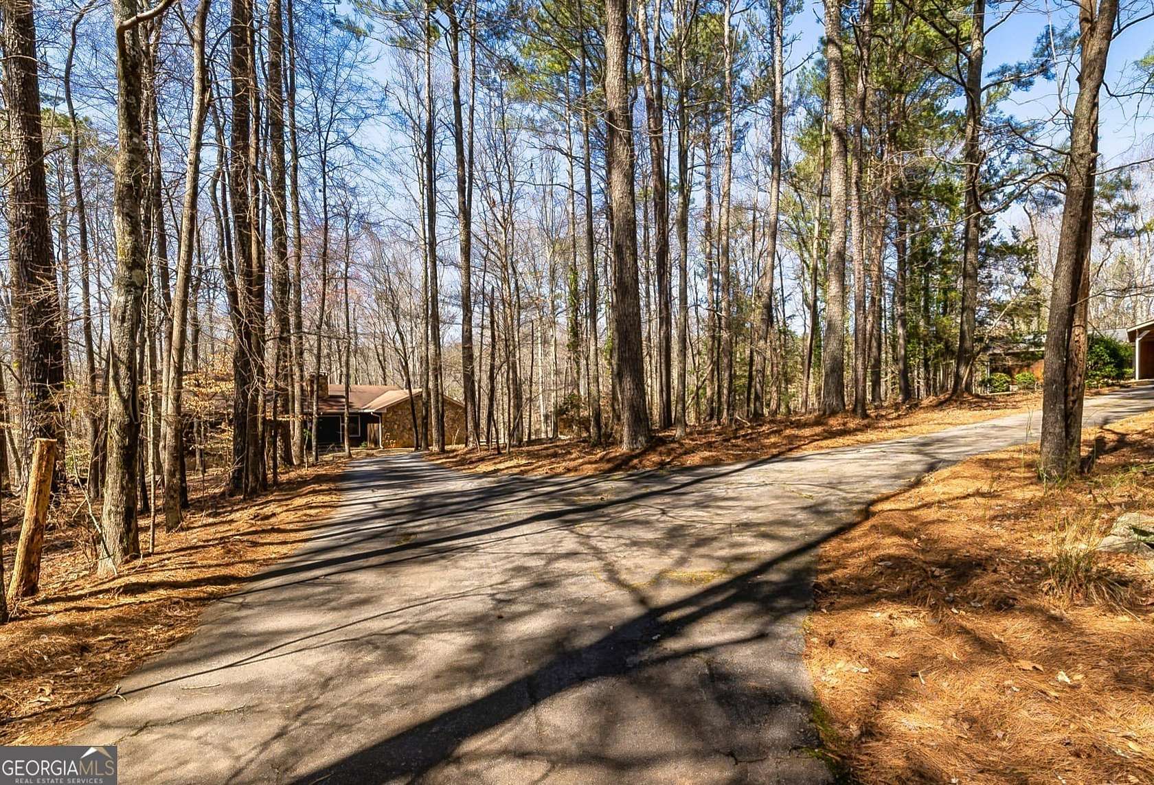 8 Acres of Land with Home for Sale in Fayetteville, Georgia
