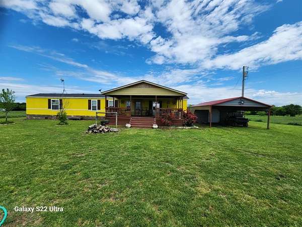 10 Acres of Land with Home for Lease in Celeste, Texas