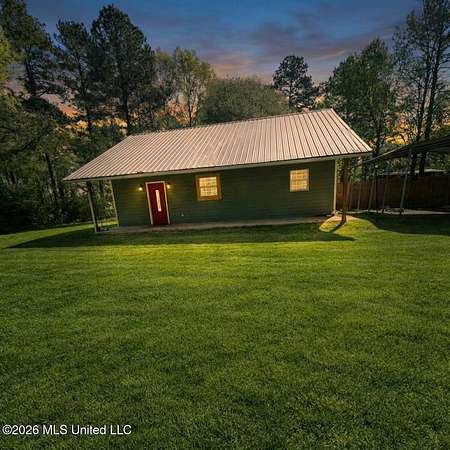 5 Acres of Land with Home for Sale in Summit, Mississippi