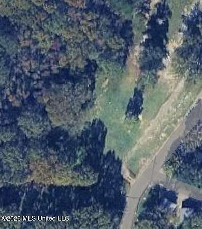 6 Acres of Commercial Land for Sale in Ridgeland, Mississippi