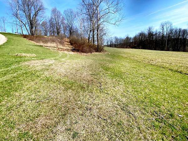 5 Acres of Recreational Land for Sale in Warsaw, Ohio