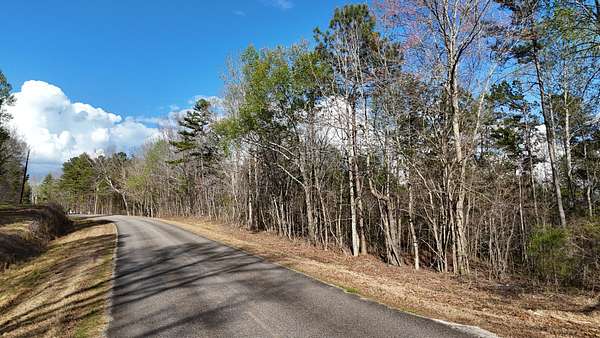 4.65 Acres of Residential Land for Sale in Muscadine, Alabama