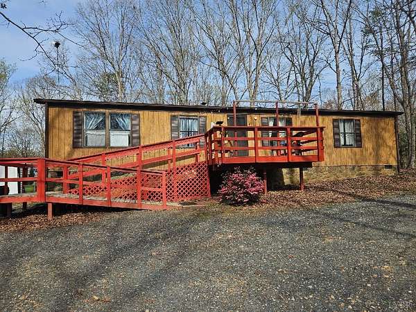 2.5 Acres of Land with Home for Sale in Lynchburg, Virginia