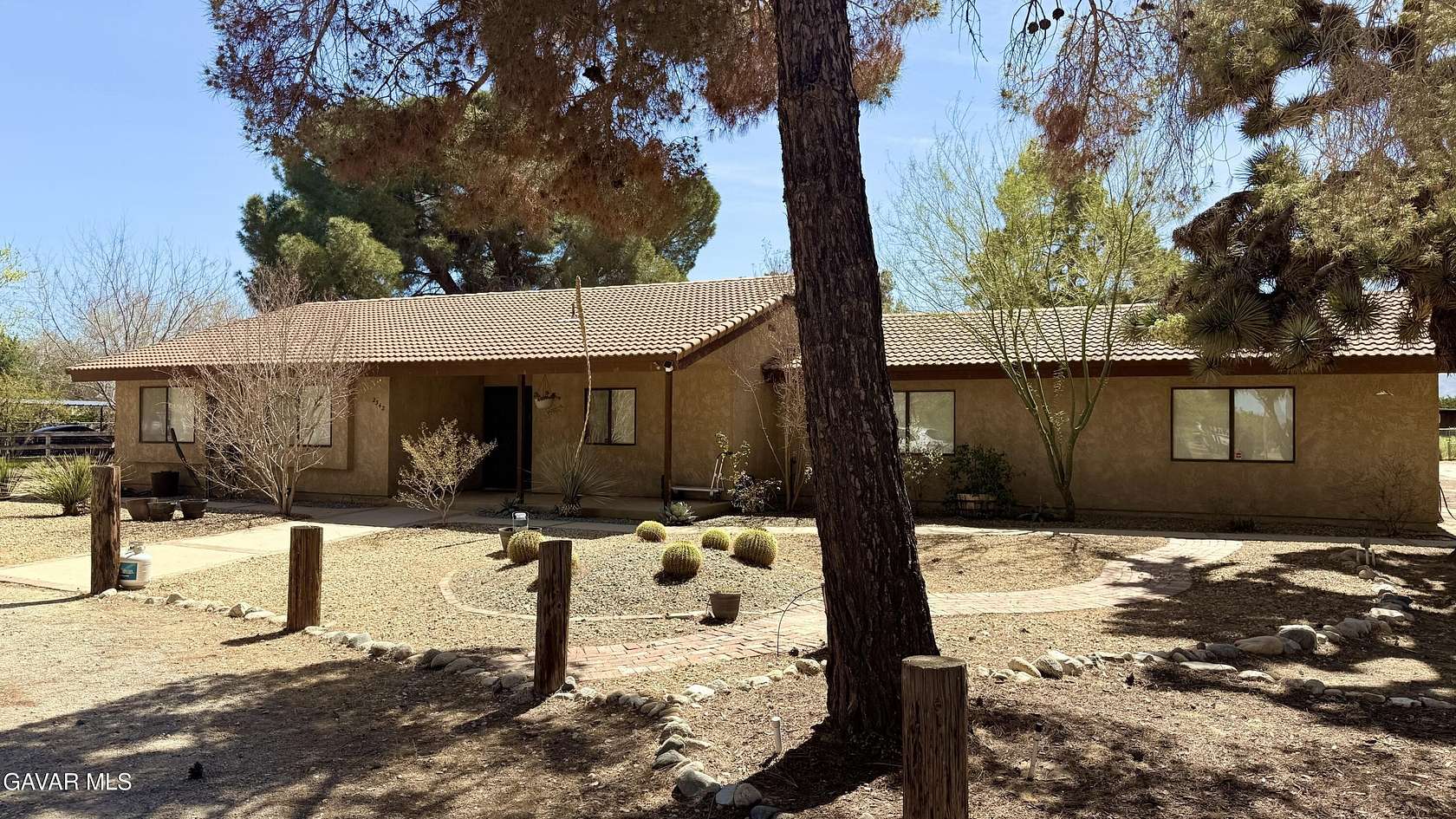 2.4 Acres of Land with Home for Sale in Palmdale, California