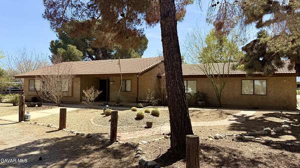 2.4 Acres of Land with Home for Sale in Palmdale, California