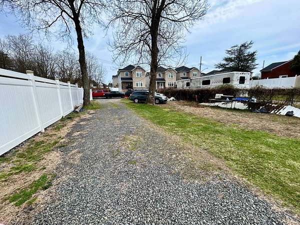 0.27 Acres of Residential Land for Sale in Staten Island, New York