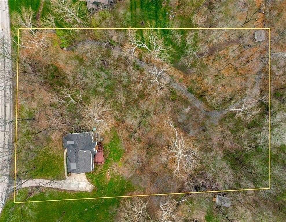 2.1 Acres of Land with Home for Sale in Parkville, Missouri