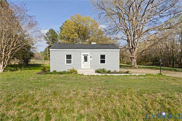 1.8 Acres of Land with Home for Sale in Mechanicsville, Virginia