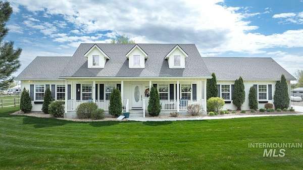 2.3 Acres of Land with Home for Sale in Homedale, Idaho