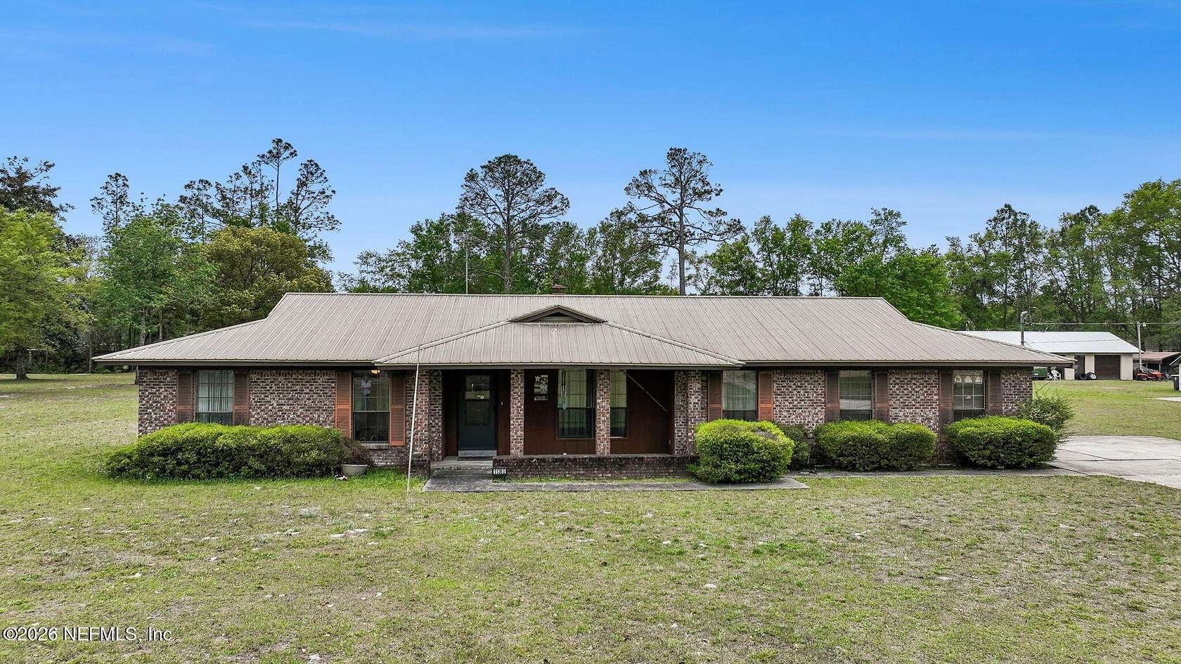 1.52 Acres of Land with Home for Sale in Jacksonville, Florida