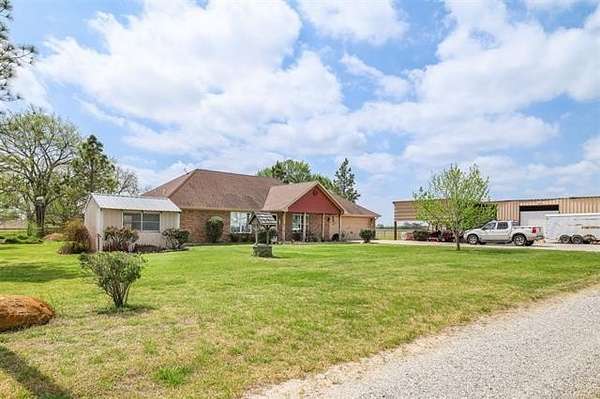 306 Acres of Recreational Land with Home for Sale in Durant, Oklahoma