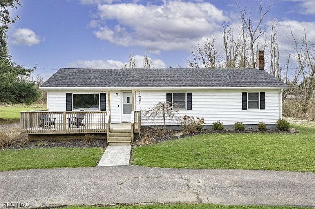 1.53 Acres of Land with Home for Sale in Wadsworth, Ohio