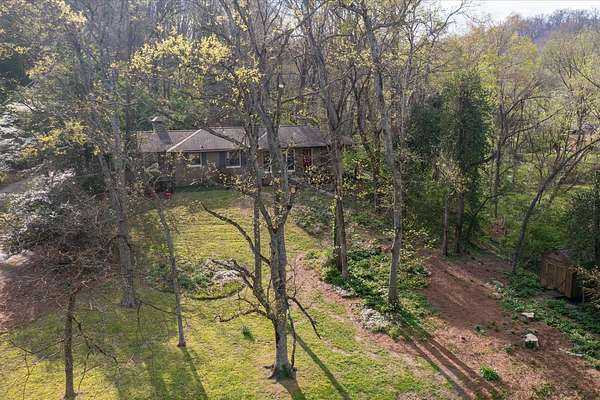 2.1 Acres of Land with Home for Sale in Nashville, Tennessee