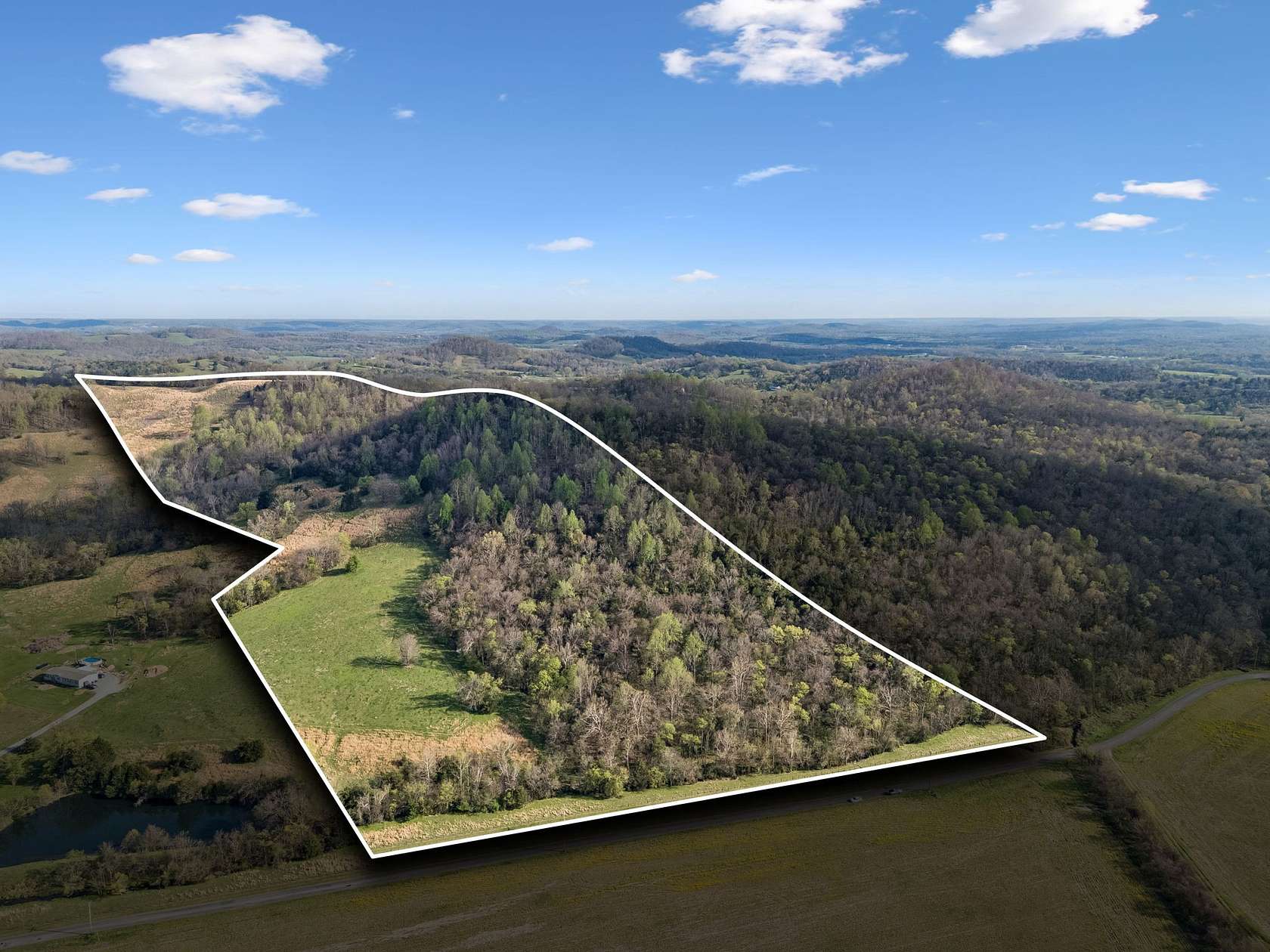 15 Acres of Land for Sale in Bell Buckle, Tennessee