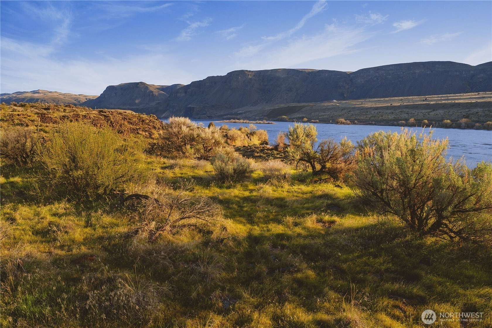 1 Acre of Residential Land for Sale in Malaga, Washington