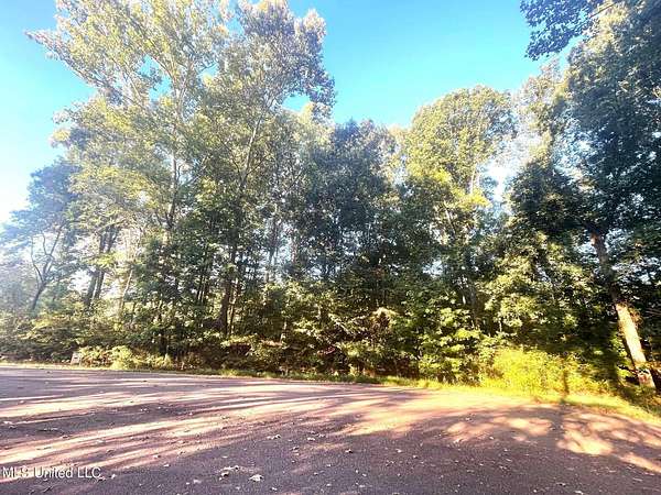 1.73 Acres of Residential Land for Sale in Hernando, Mississippi