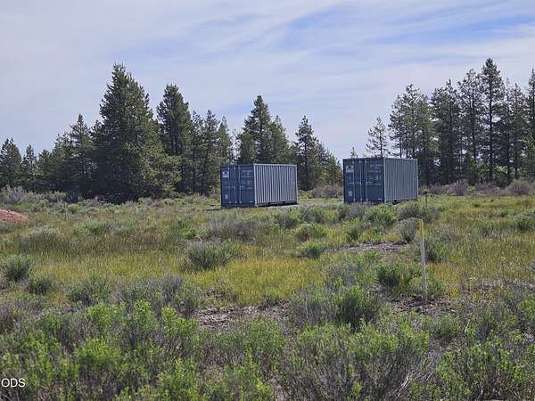 1 Acre of Residential Land for Sale in Chiloquin, Oregon