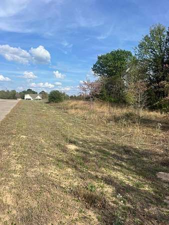 3 Acres of Residential Land for Sale in Athens, Texas