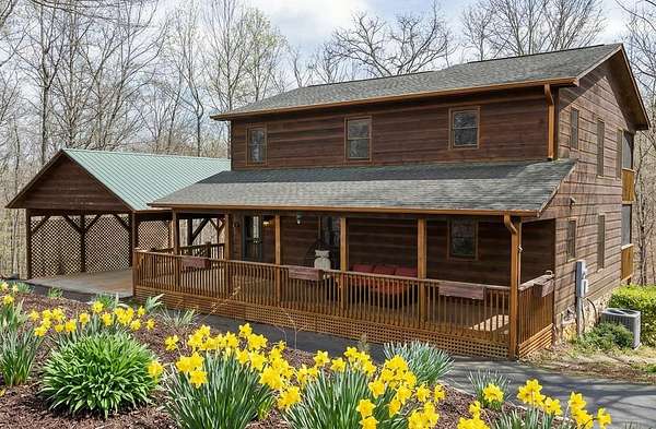 4 Acres of Land with Home for Sale in Blue Ridge, Georgia