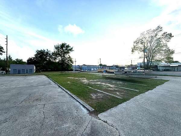 0.42 Acres of Commercial Land for Sale in Picayune, Mississippi