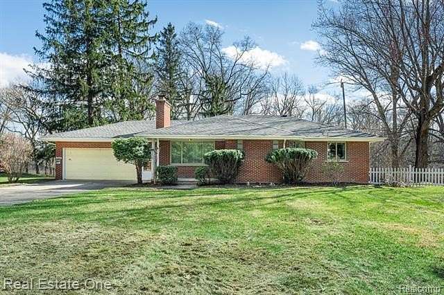 1.56 Acres of Land with Home for Sale in Rochester, Michigan