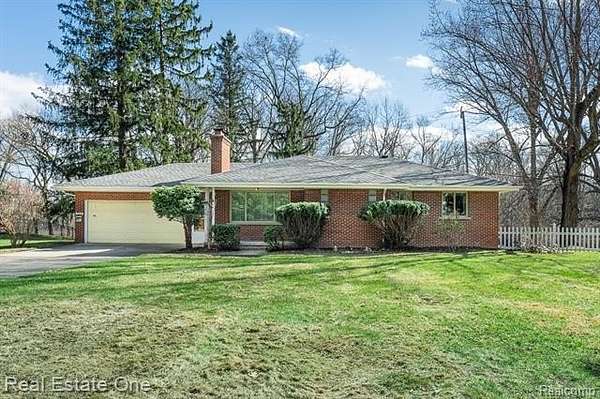 1.56 Acres of Land with Home for Sale in Rochester, Michigan