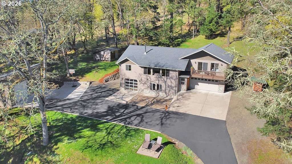 4.7 Acres of Land with Home for Sale in Brownsville, Oregon