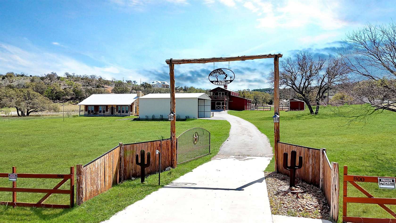 4 Acres of Land with Home for Sale in Kingsland, Texas